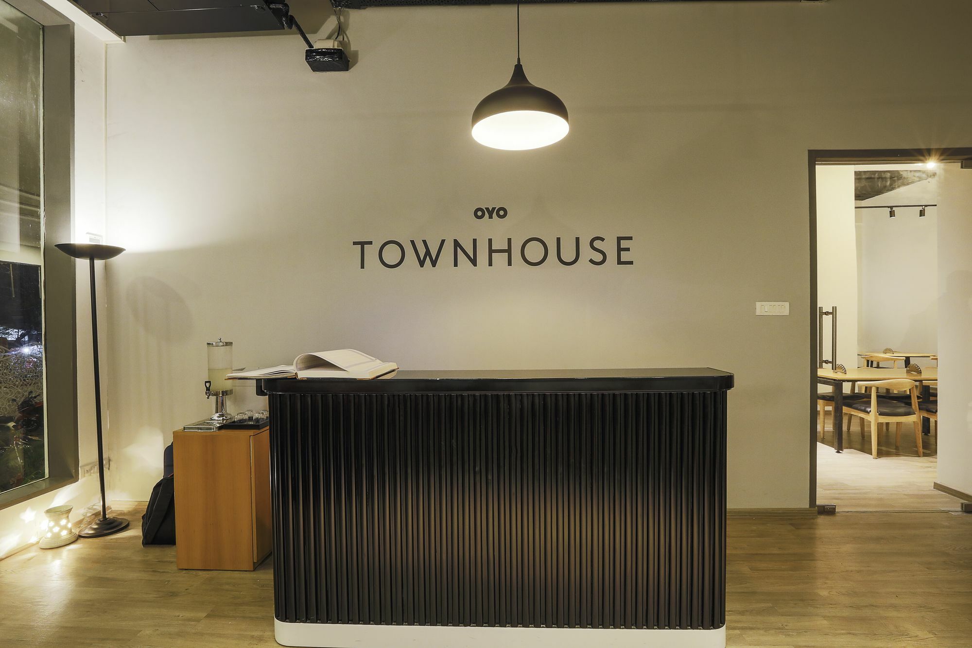 Super Townhouse Bombay Exhibition Centre Goregaon Buitenkant foto
